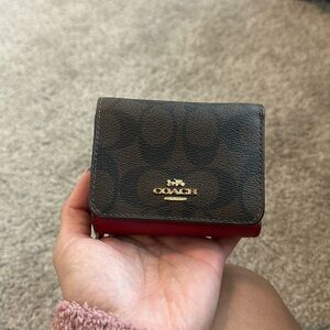 Coach Small Trifold Wallet in Signature Canvas Brown